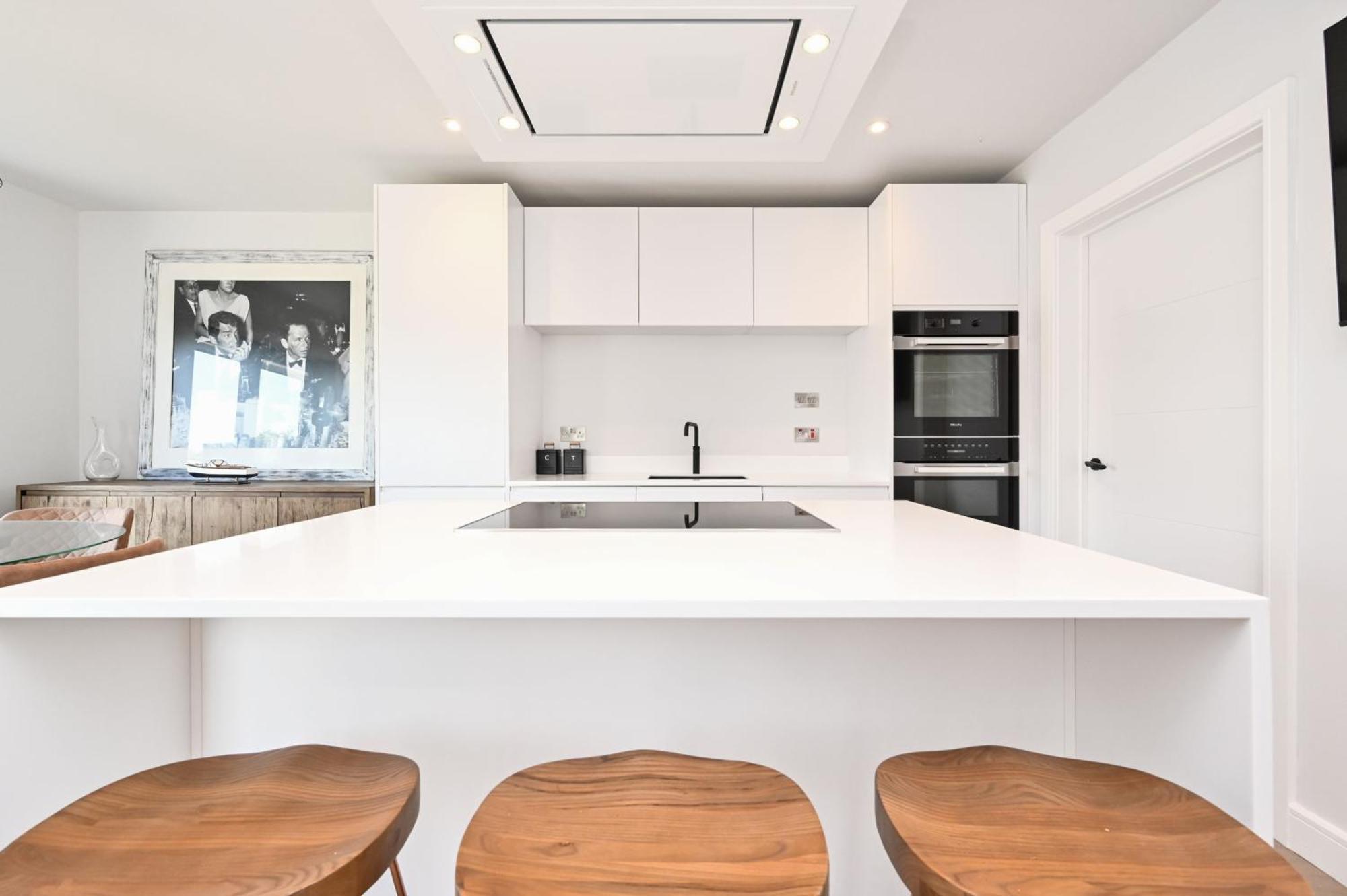 1 The Nest - Luxury Modern House Nr Beach & Bars With Sea Views & Free Parking Villa Charlestown  Eksteriør billede