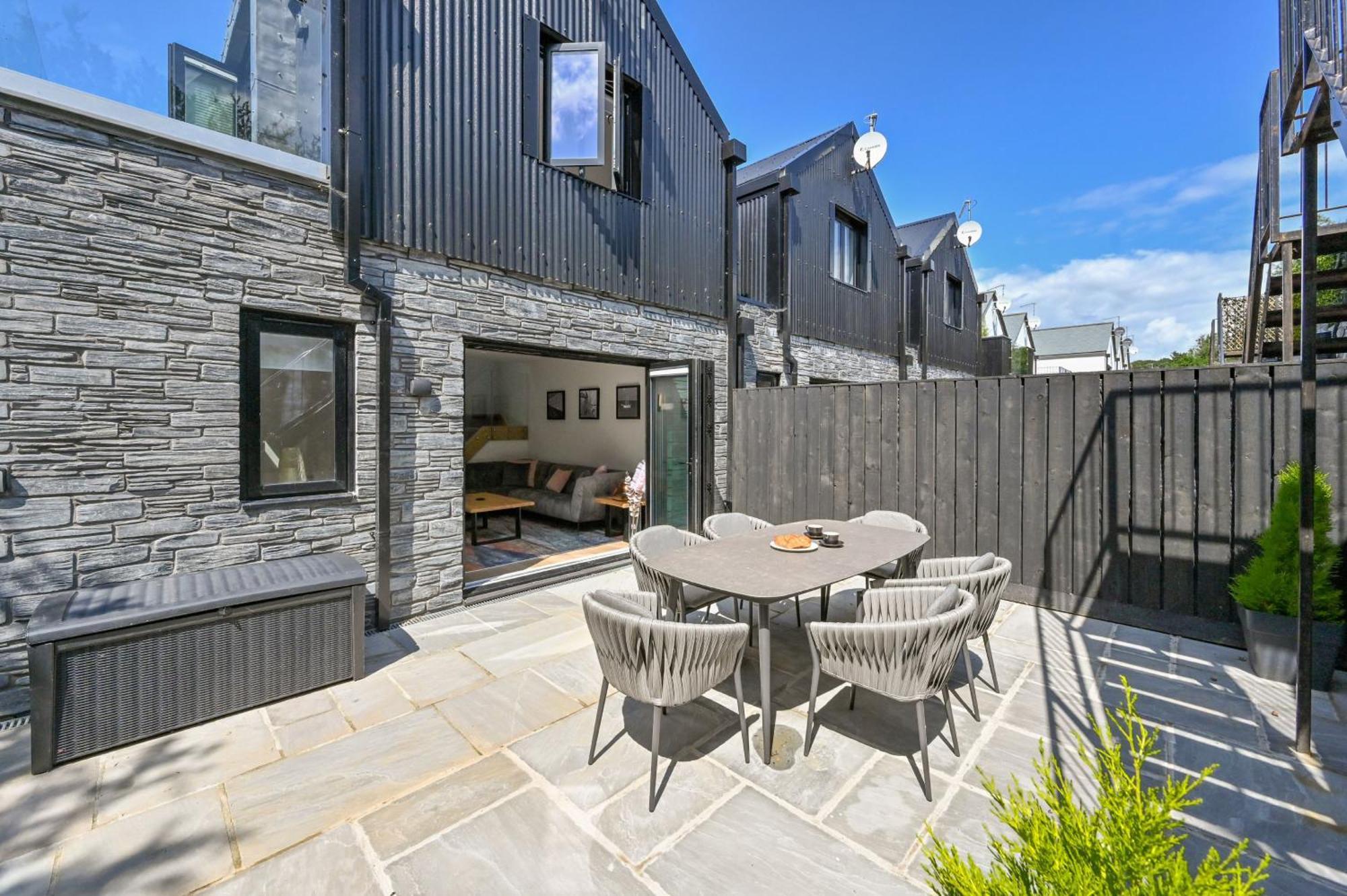 1 The Nest - Luxury Modern House Nr Beach & Bars With Sea Views & Free Parking Villa Charlestown  Eksteriør billede